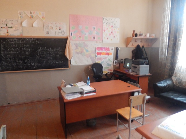 Library of Ashtarak N2 school 2